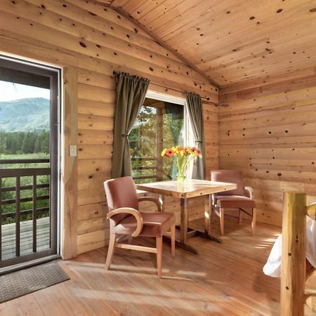 Summit Mountain Lodge And Steakhouse East Glacier Park Village 外观 照片
