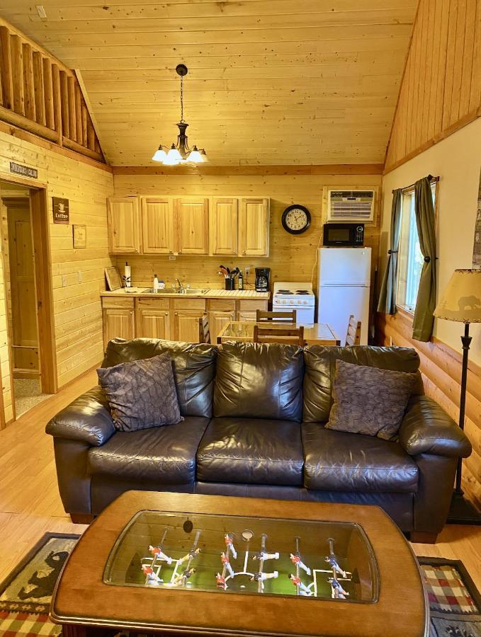 Summit Mountain Lodge And Steakhouse East Glacier Park Village 外观 照片