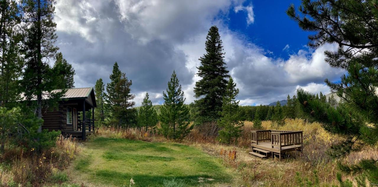 Summit Mountain Lodge And Steakhouse East Glacier Park Village 外观 照片
