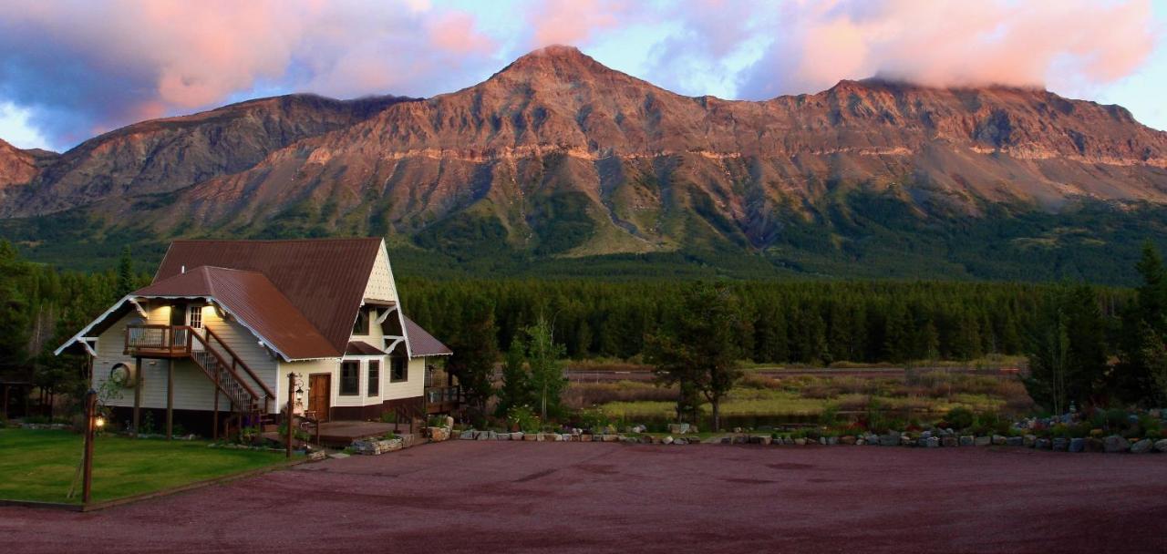 Summit Mountain Lodge And Steakhouse East Glacier Park Village 外观 照片